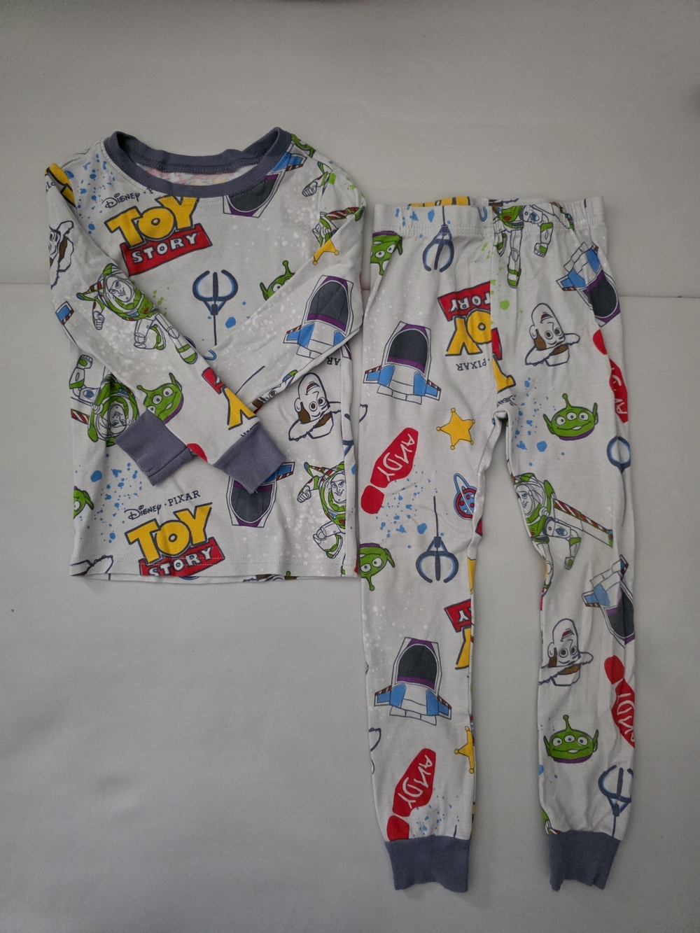 (EUC) Disney/Pixar Toy Story Snug-Fit Cotton Long Sleeve Pajama Set - Size 5T